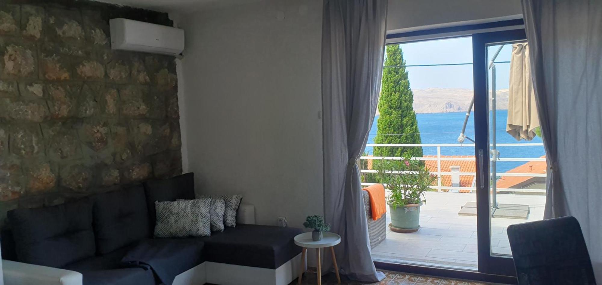 Apartmani Sara Marija Karlobag Room photo